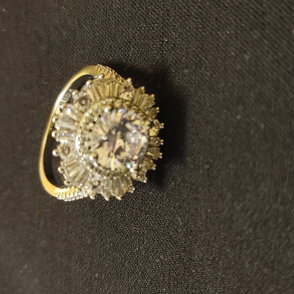 New  large cz cluster sterling silver ring - Picture 8 of 12